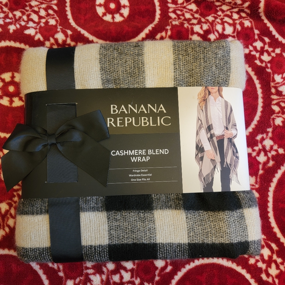 Banana Republic New Cashmere Blend Wrap